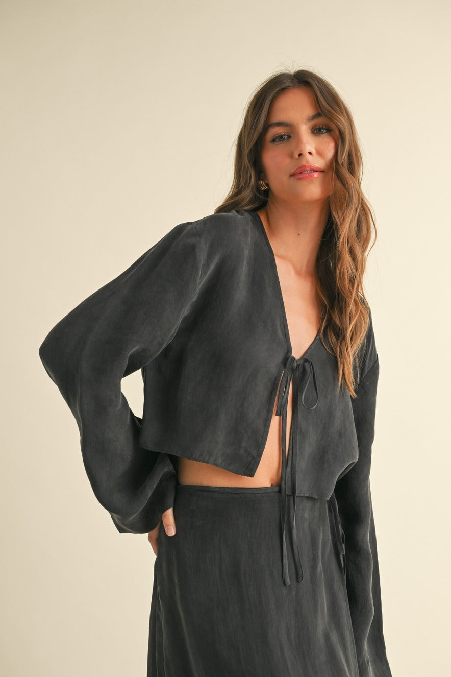 SLEEK TIE FRONT TOP