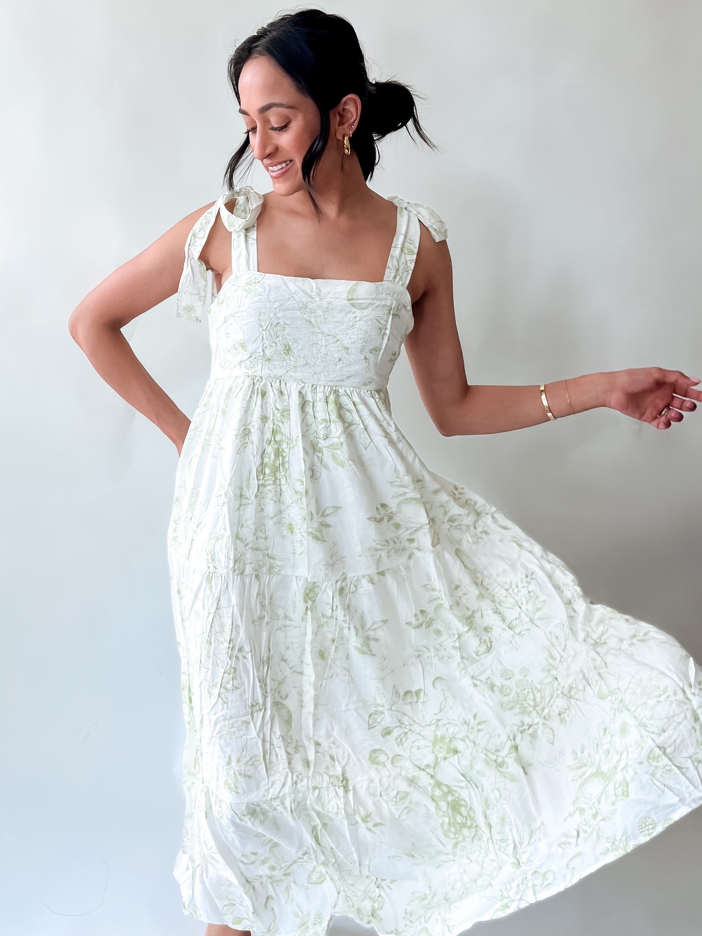FLORAL FANTASY TIERED MIDI DRESS