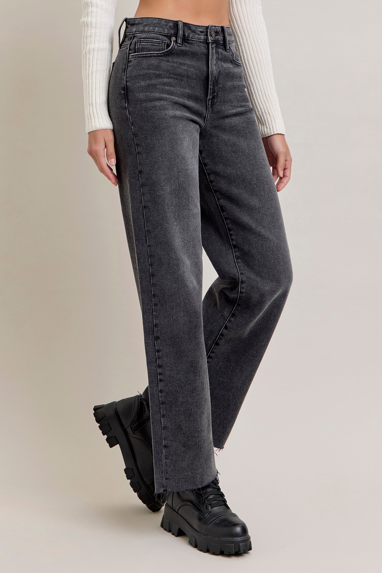 LOGAN DAD JEANS DARK GREY