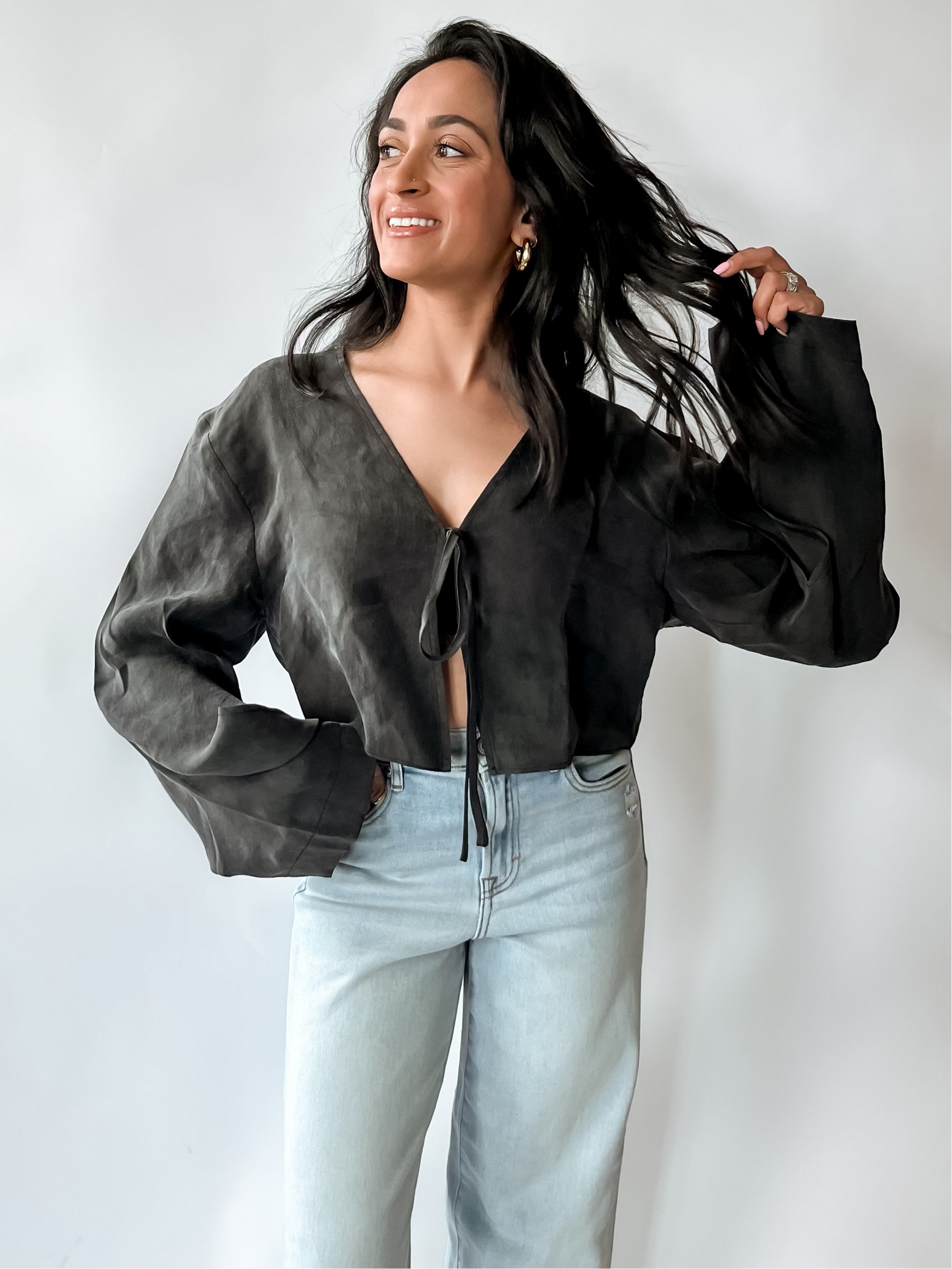 SLEEK TIE FRONT TOP