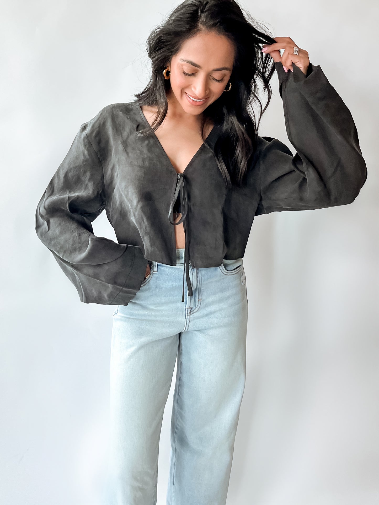SLEEK TIE FRONT TOP