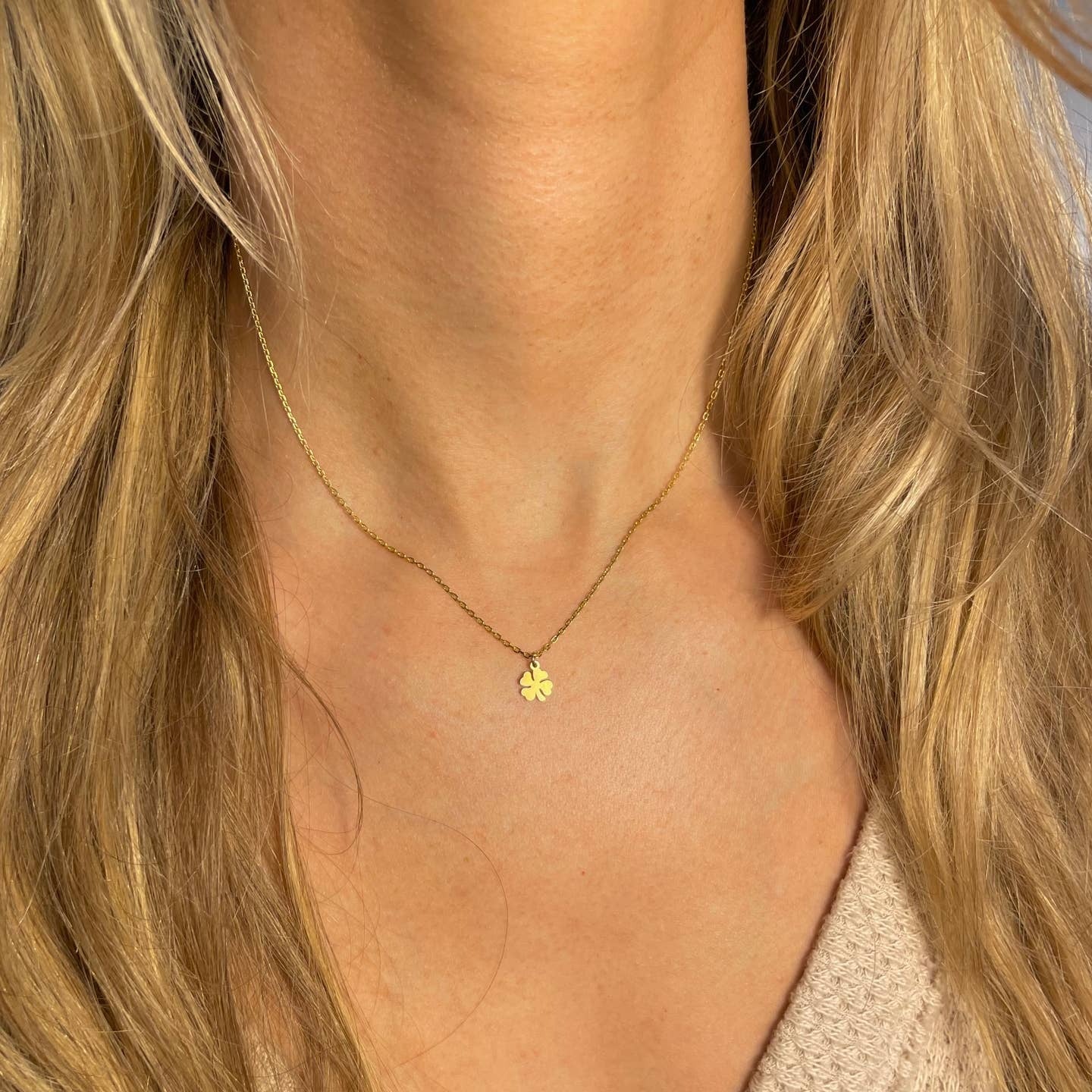 GOOD FORTUNE CLOVER NECKLACE