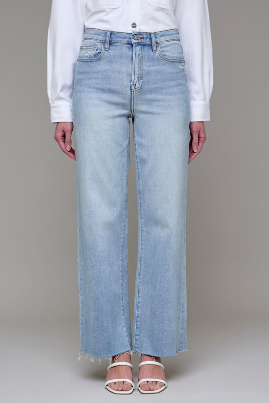 LOGAN DAD JEANS LIGHT WASH