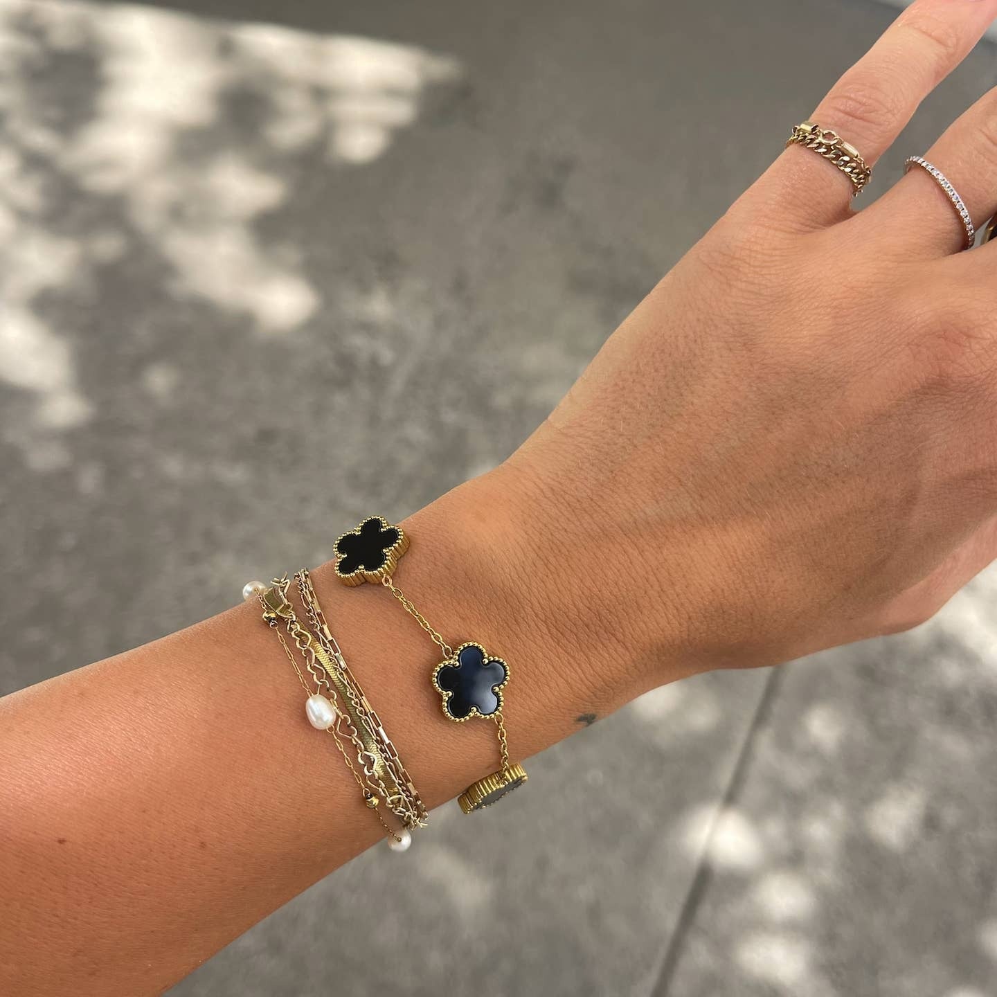 LUCKY CLOVER WATERPROOF BRACELET BLACK