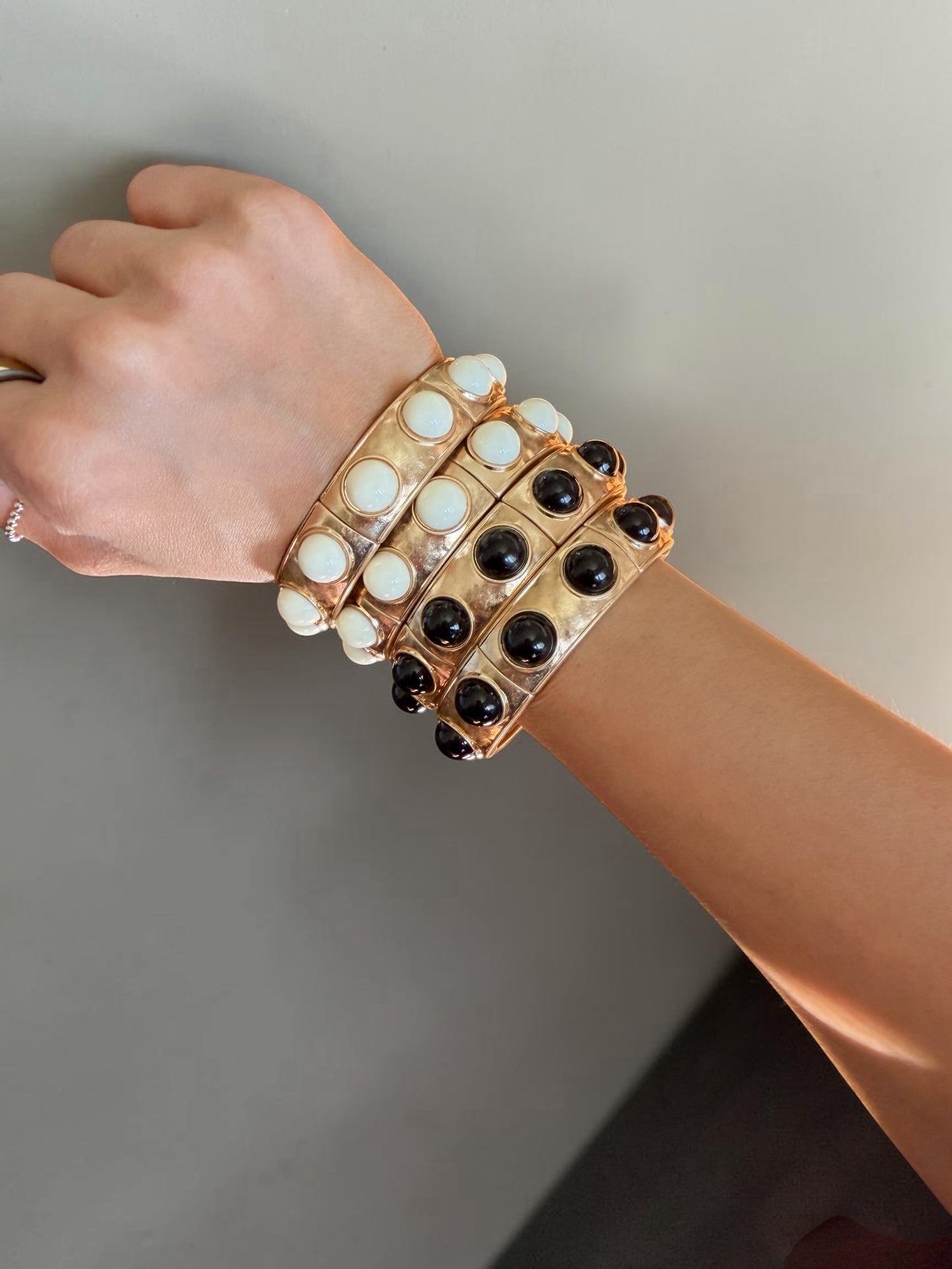 GOLDEN GODDESS BRACELET