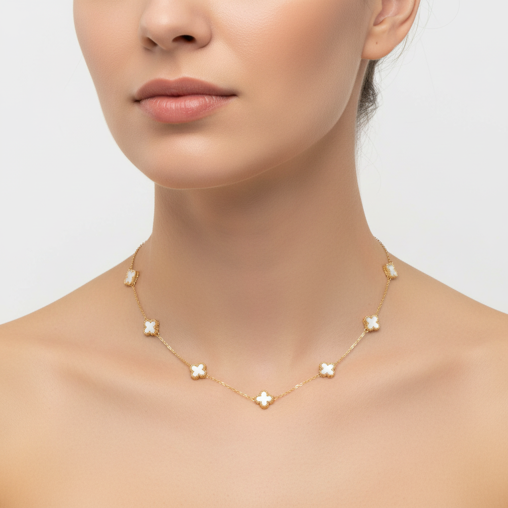 CLOVER CRUSH WATERPROOF NECKLACE