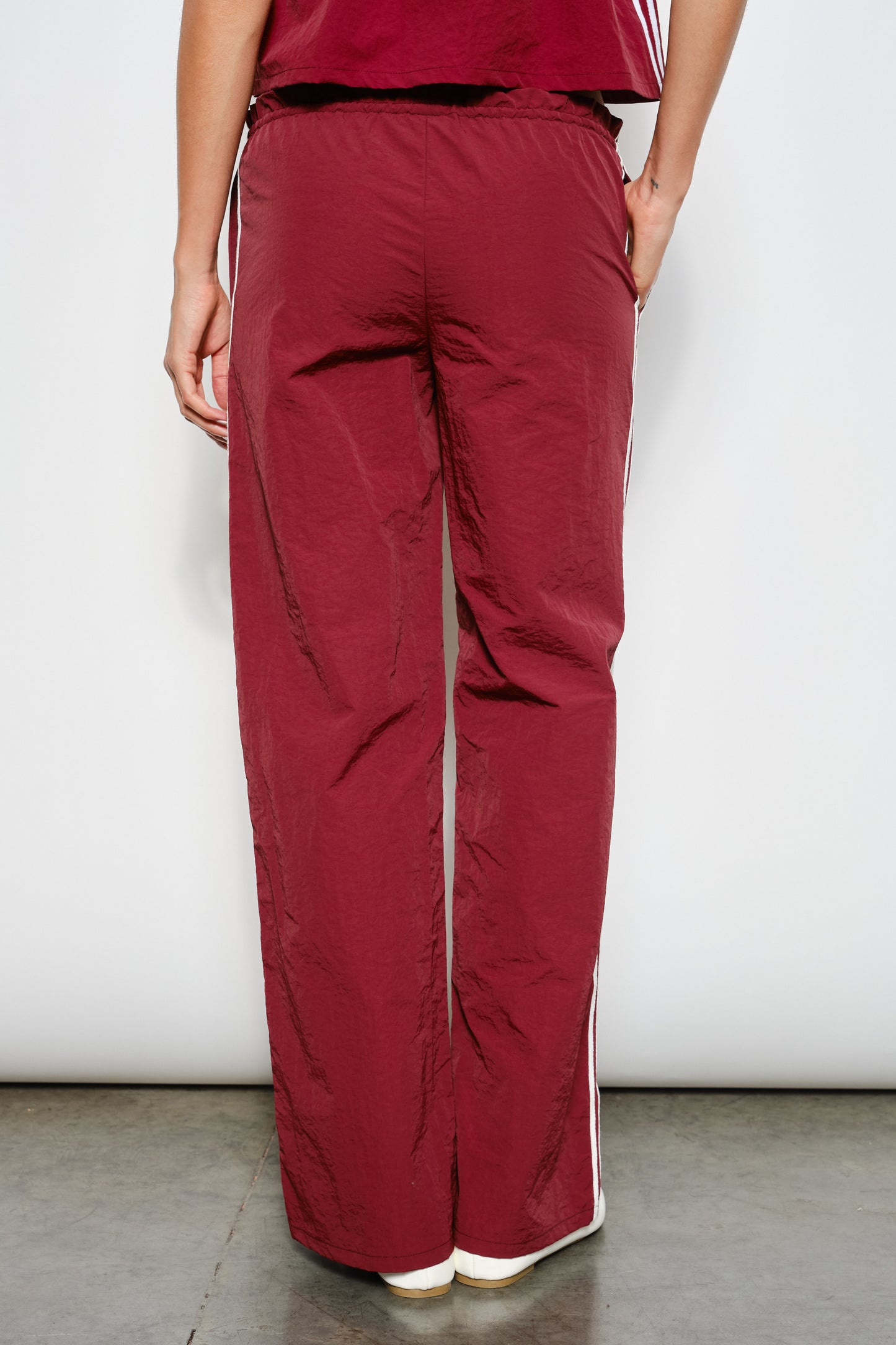 WINE DOWN TRACK PANT