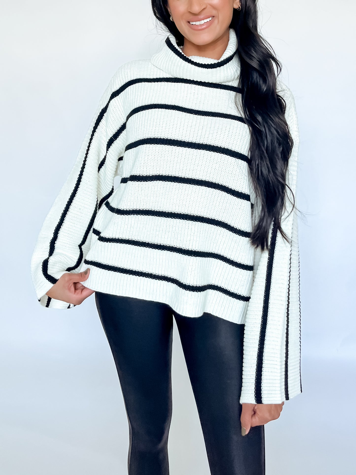 AUTUMN BREEZE TURTLENECK SWEATER