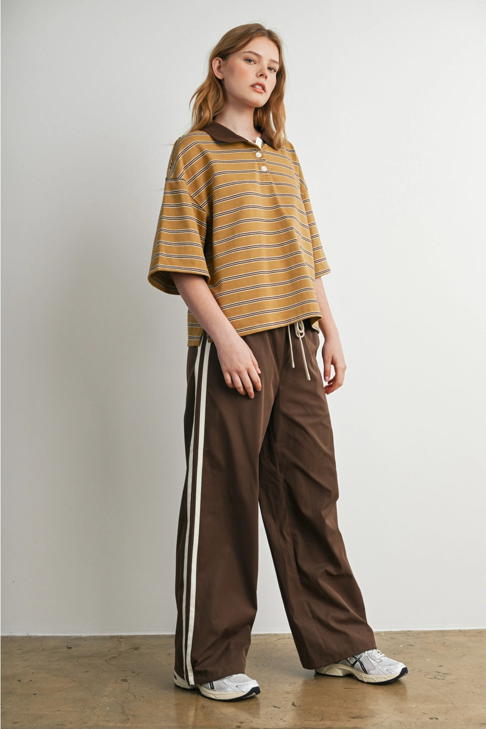 MOCHA MOTION TRACK PANT