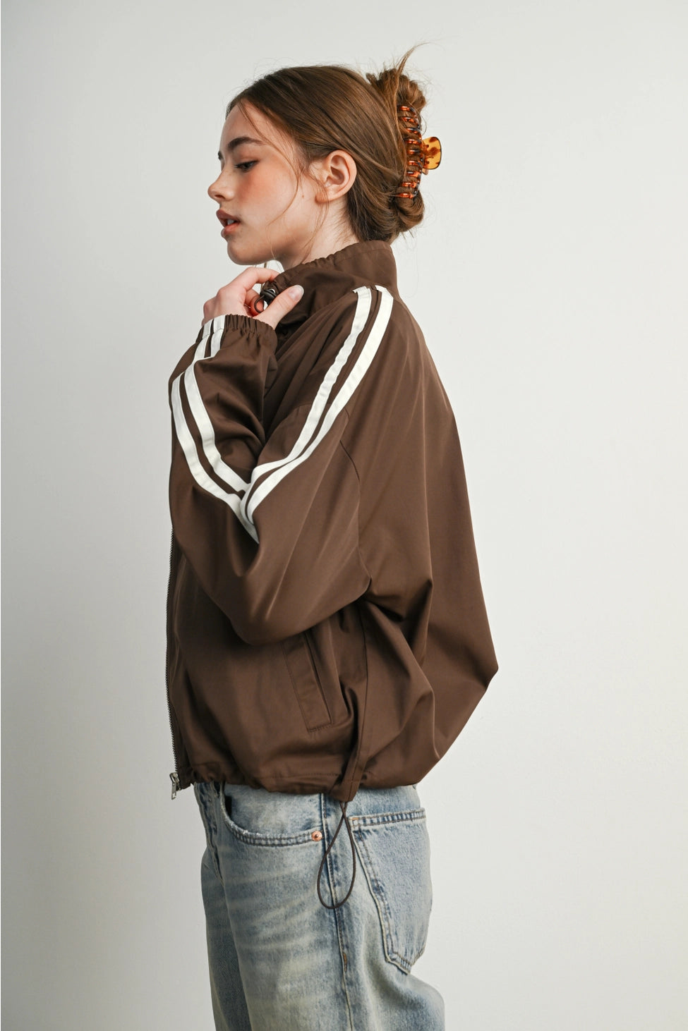 MOCHA MOTION WINDBREAKER JACKET