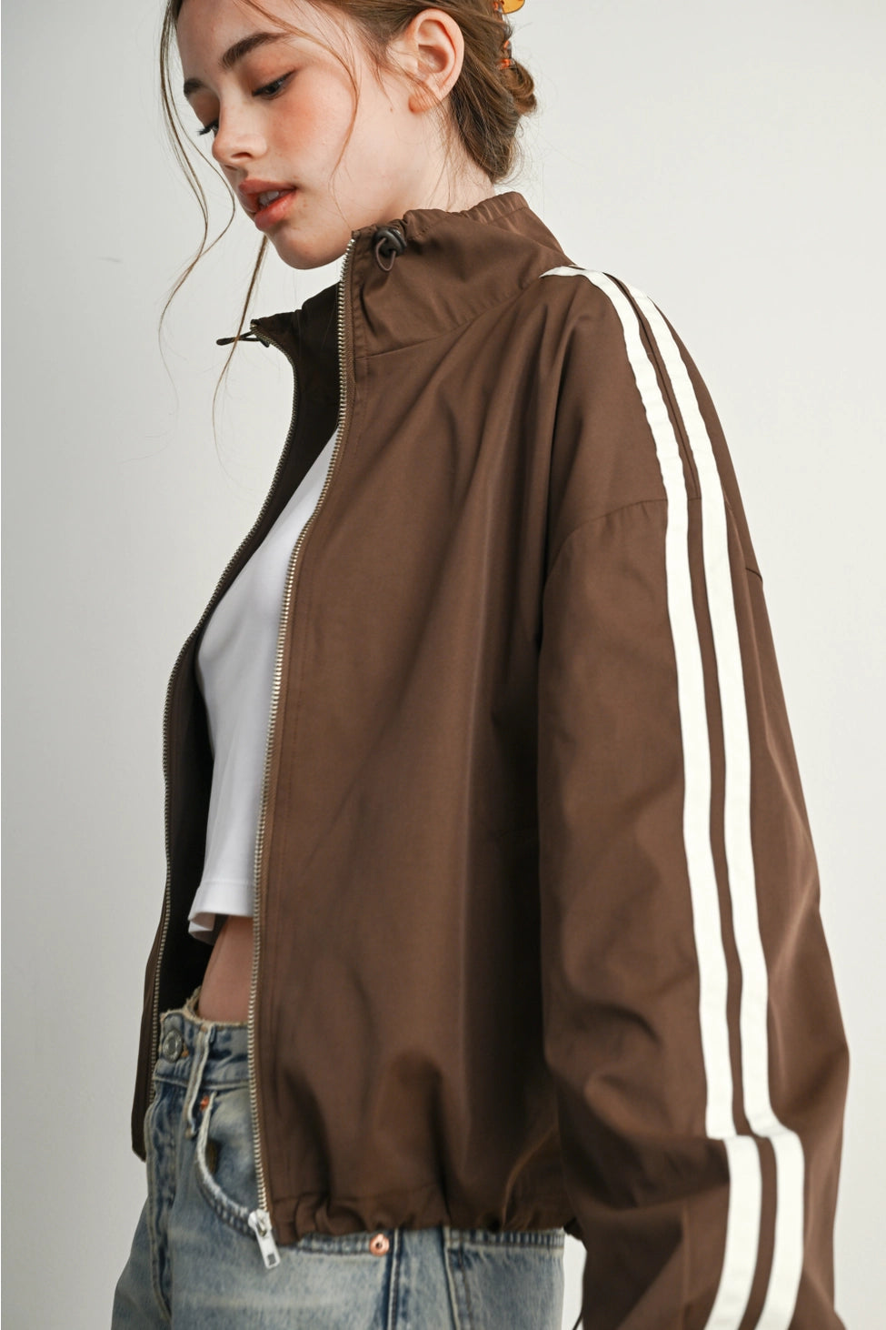 MOCHA MOTION WINDBREAKER JACKET