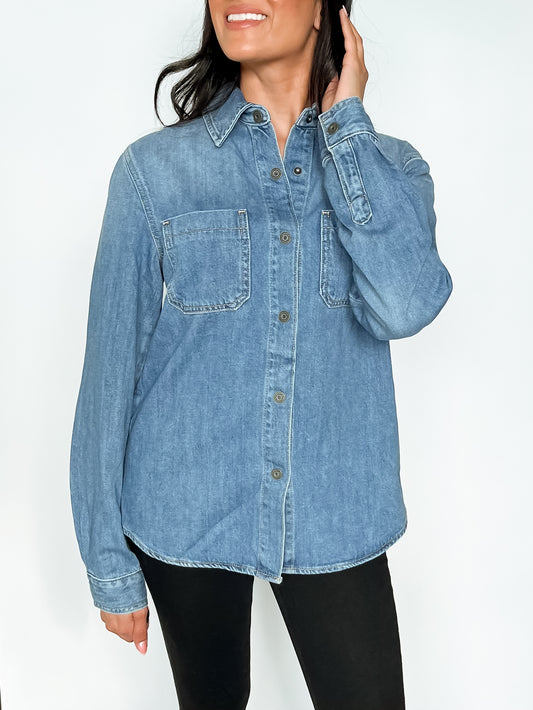 CLASSIC DENIM SHIRT