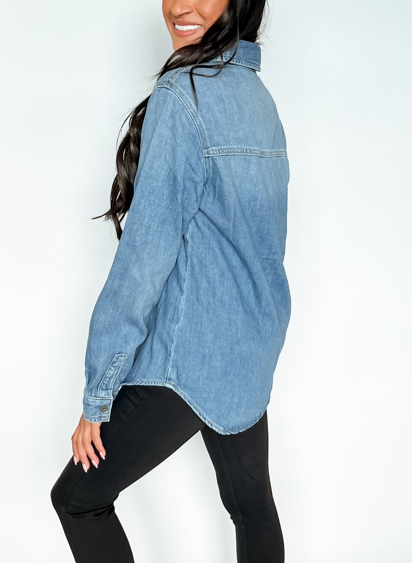 CLASSIC DENIM SHIRT