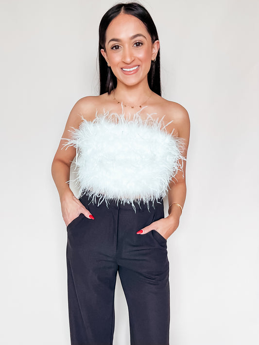 TURN HEADS FEATHER TOP